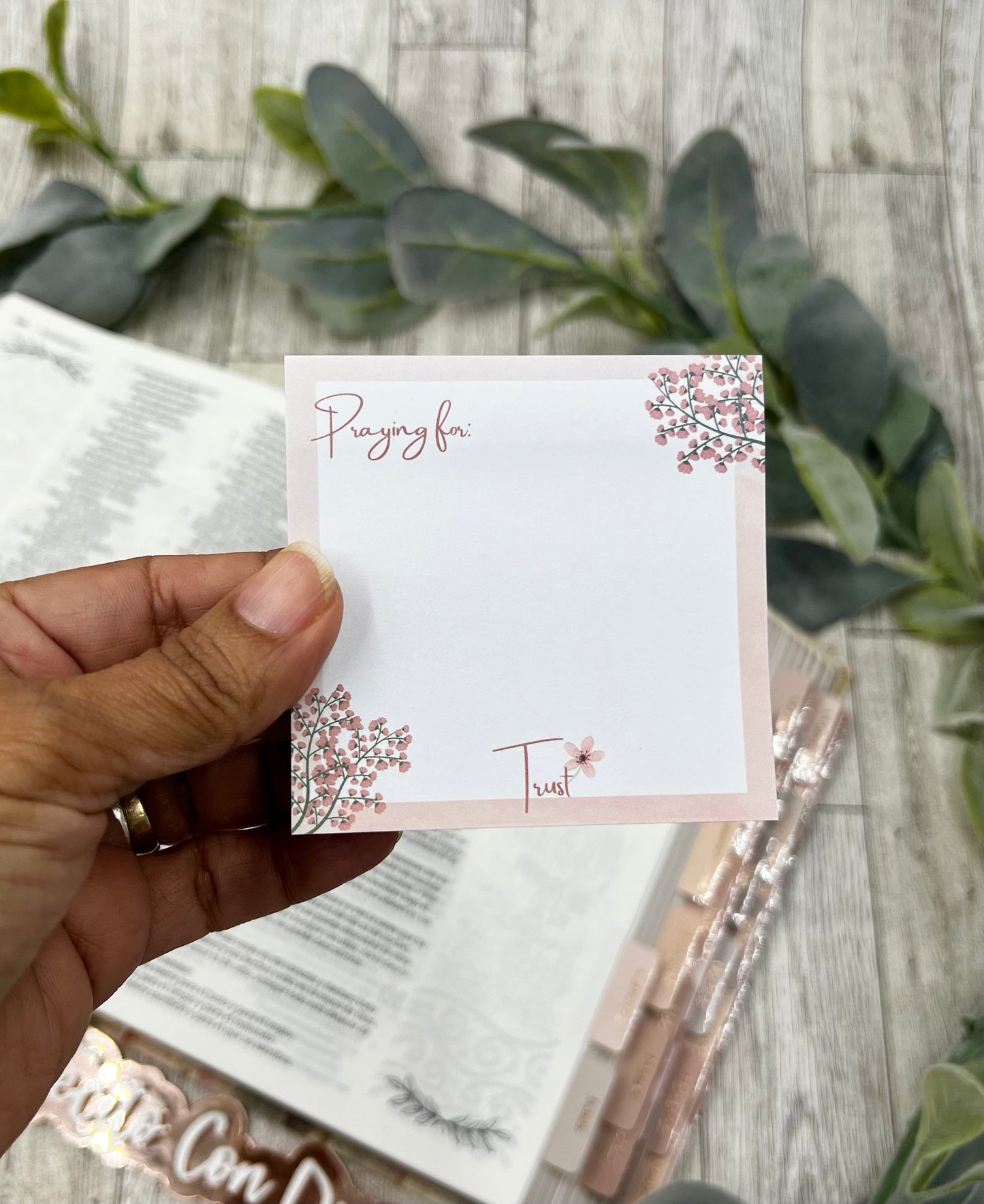 STICKY NOTES AND PENCIL SET