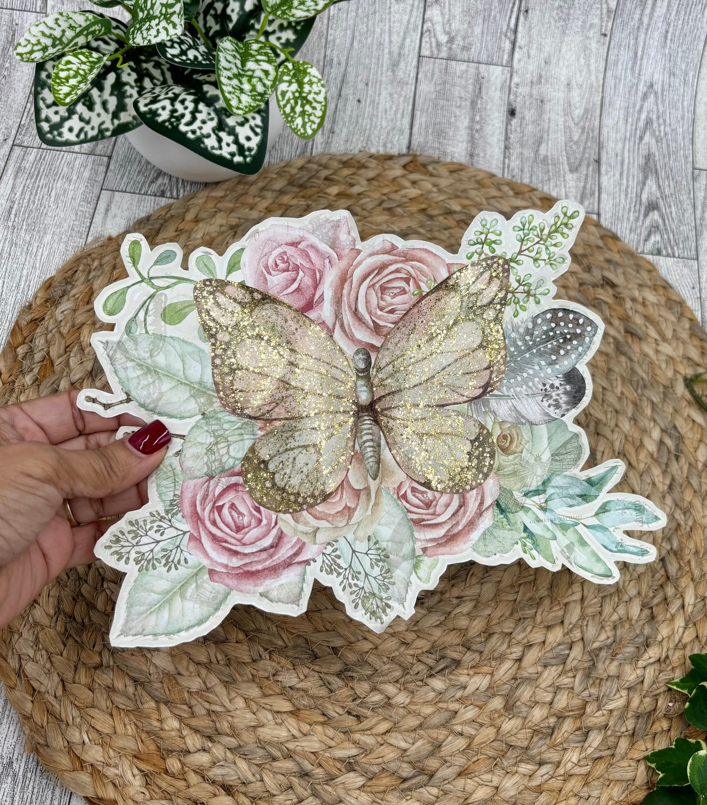 MARIPOSA DORADA (BIBLE JOURALING) 2 PAGINAS (SOLAMENTE CON LA COMPRA DE UNA BIBLIA)
