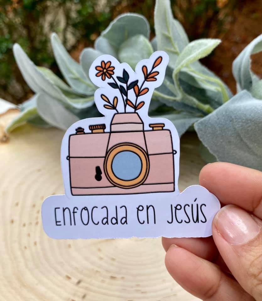 Enfocada en Jesus - Sticker