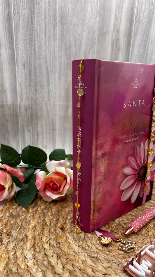 CADENA DORADA CON CHARMS PARA BIBLIA