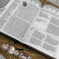 BIBLIA DE ESTUDIO DEL DIARIO VIVIR RV 1960 LETRA GRANDE (BUNDLE CON LIBRETA Y BOLÍGRAFO)