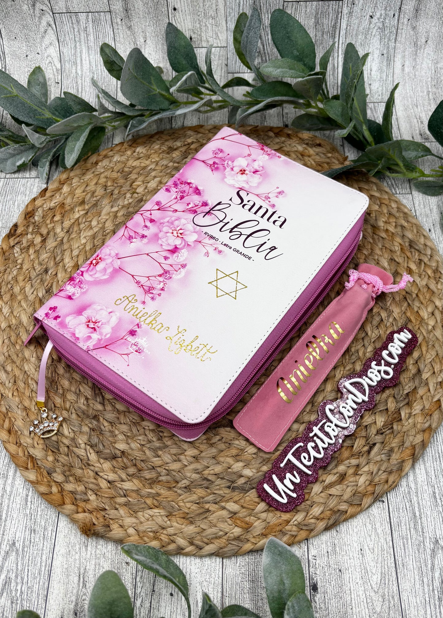 BIBLIA  LETRA  GRANDE 12 PUNTOS FONDO ROSA CON CIERRE (ZIPPER)